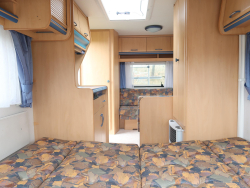 Hobby De Luxe 400 SB
