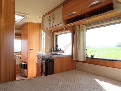 Eriba Nova Light 450